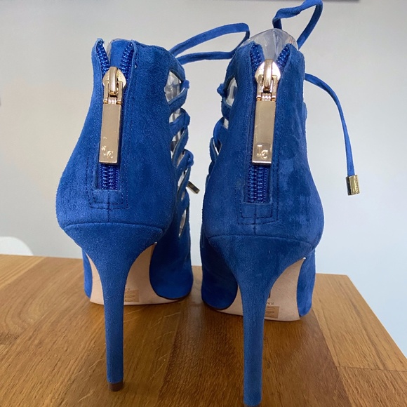 Royal blue heels - Picture 3 of 3